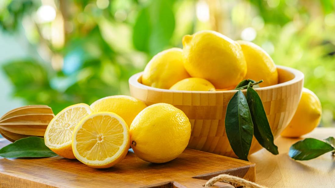 Boost Your Health: 5 Amazing Benefits of Adding Lemon to Water