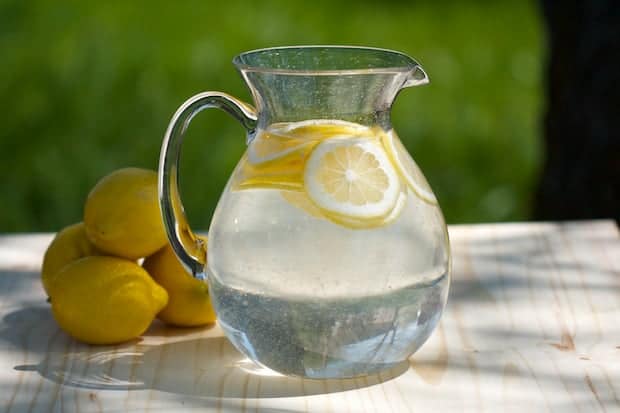 The Simple Secret to Better Hydration: Lemon Water Benefits